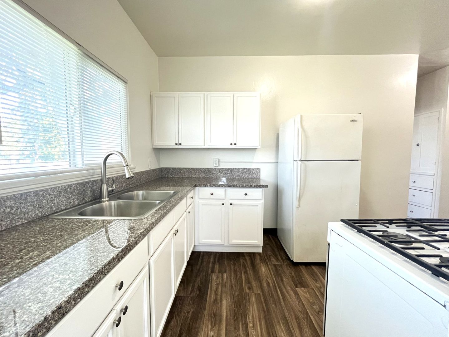 704 S Howard St Apt B - Corona - California - 2 bed, 1 bath rental property