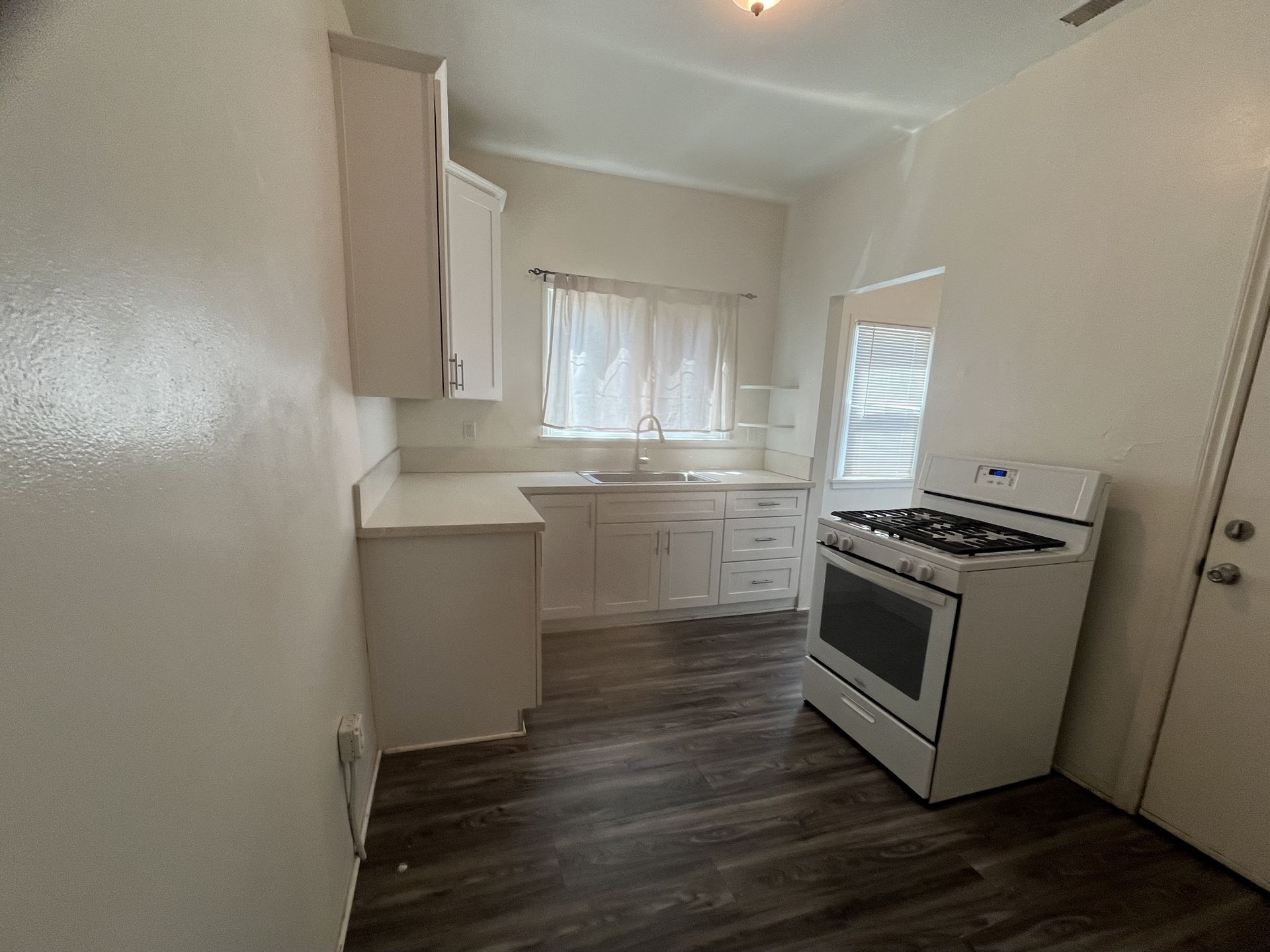 704 S Howard St Apt B - Corona - California - 2 bed, 1 bath rental property