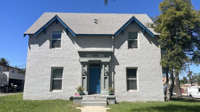 704 S Howard St Apt B - Corona - California - 2 bed, 1 bath rental property