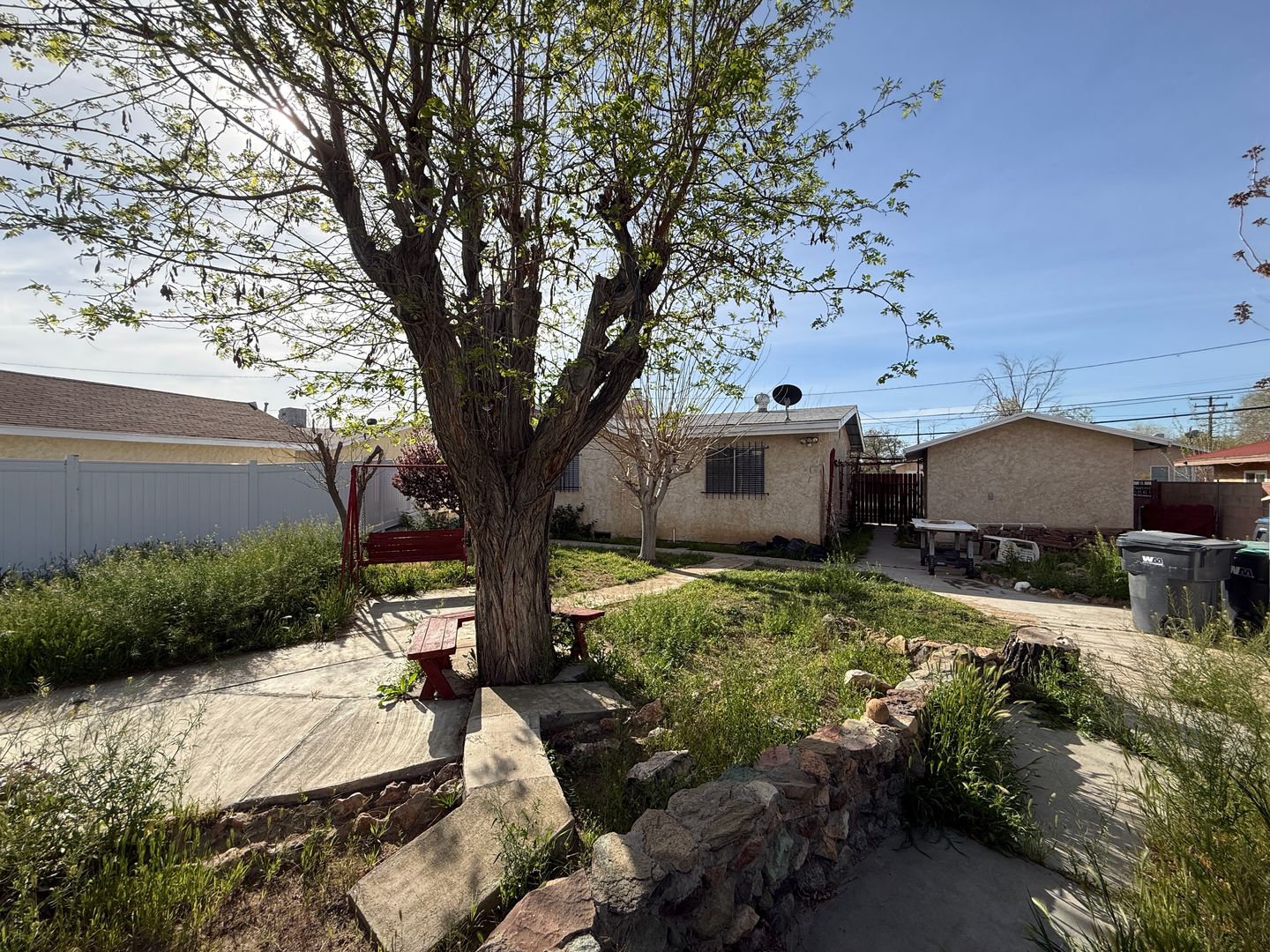 711 E. Ave. K4 - Lancaster - California - 3 bed, 2 bath rental property