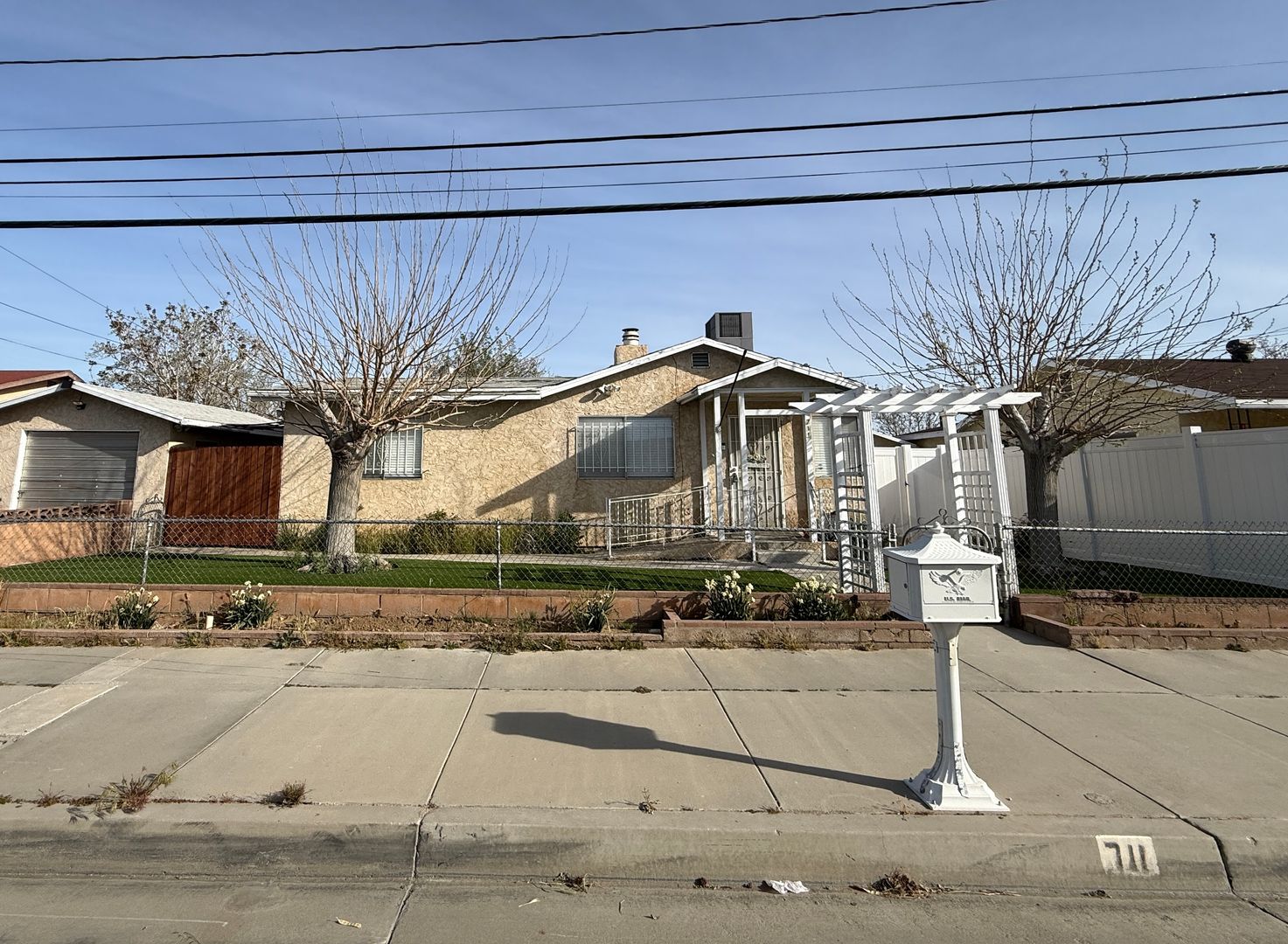 711 E. Ave. K4 - Lancaster - California - 3 bed, 2 bath rental property