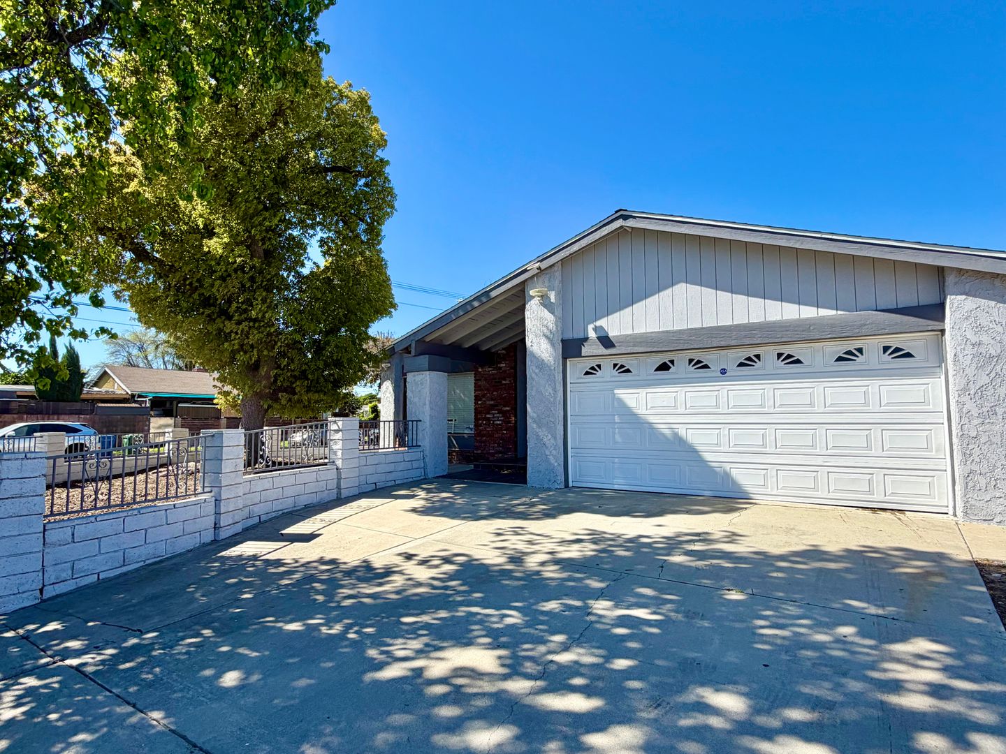 7401 Delco Pl. - Los Angeles - California - 4 bed, 2 bath rental property