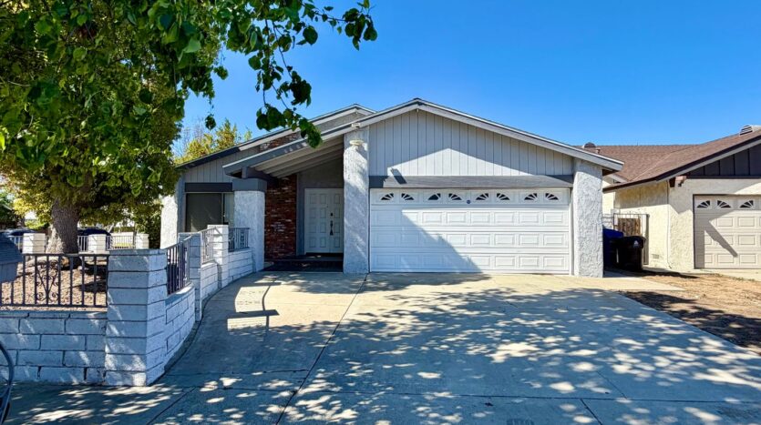 7401 Delco Pl. - Los Angeles - California - 4 bed, 2 bath rental property