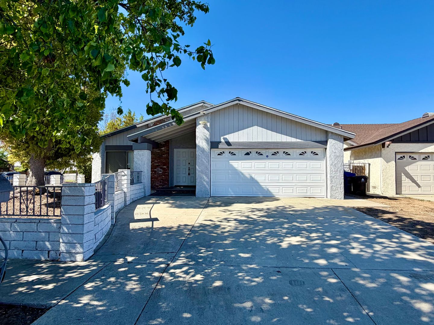 7401 Delco Pl. - Los Angeles - California - 4 bed, 2 bath rental property