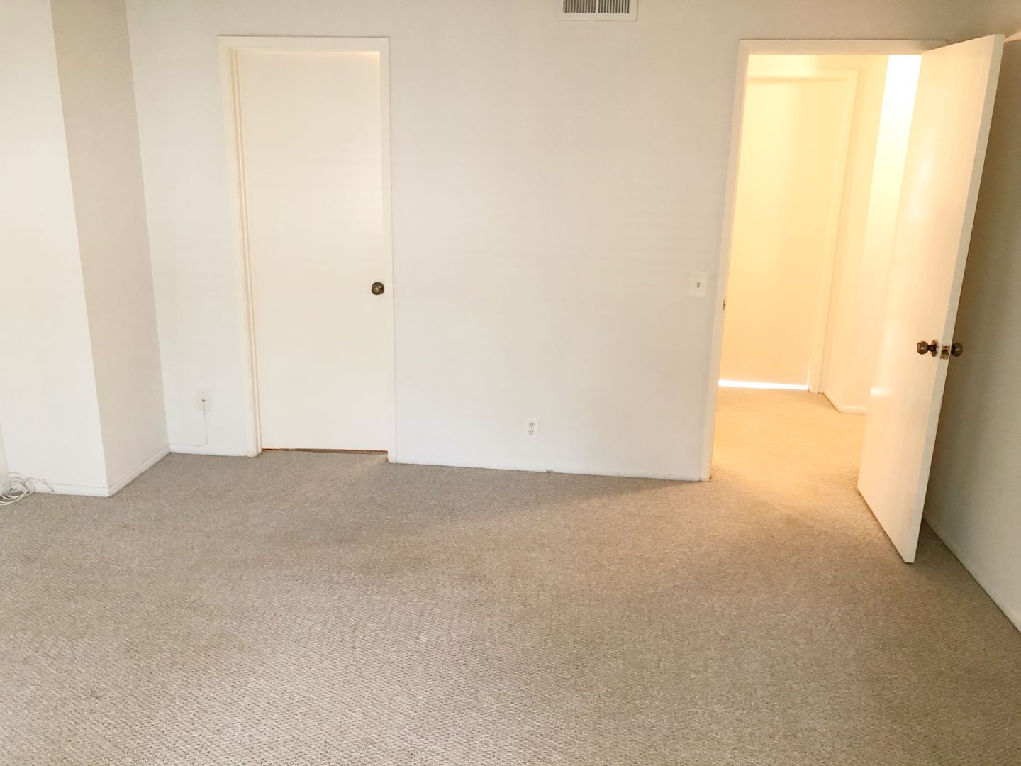 8 Hollowglen - Irvine - California - 2 bed, 1.5 bath rental property