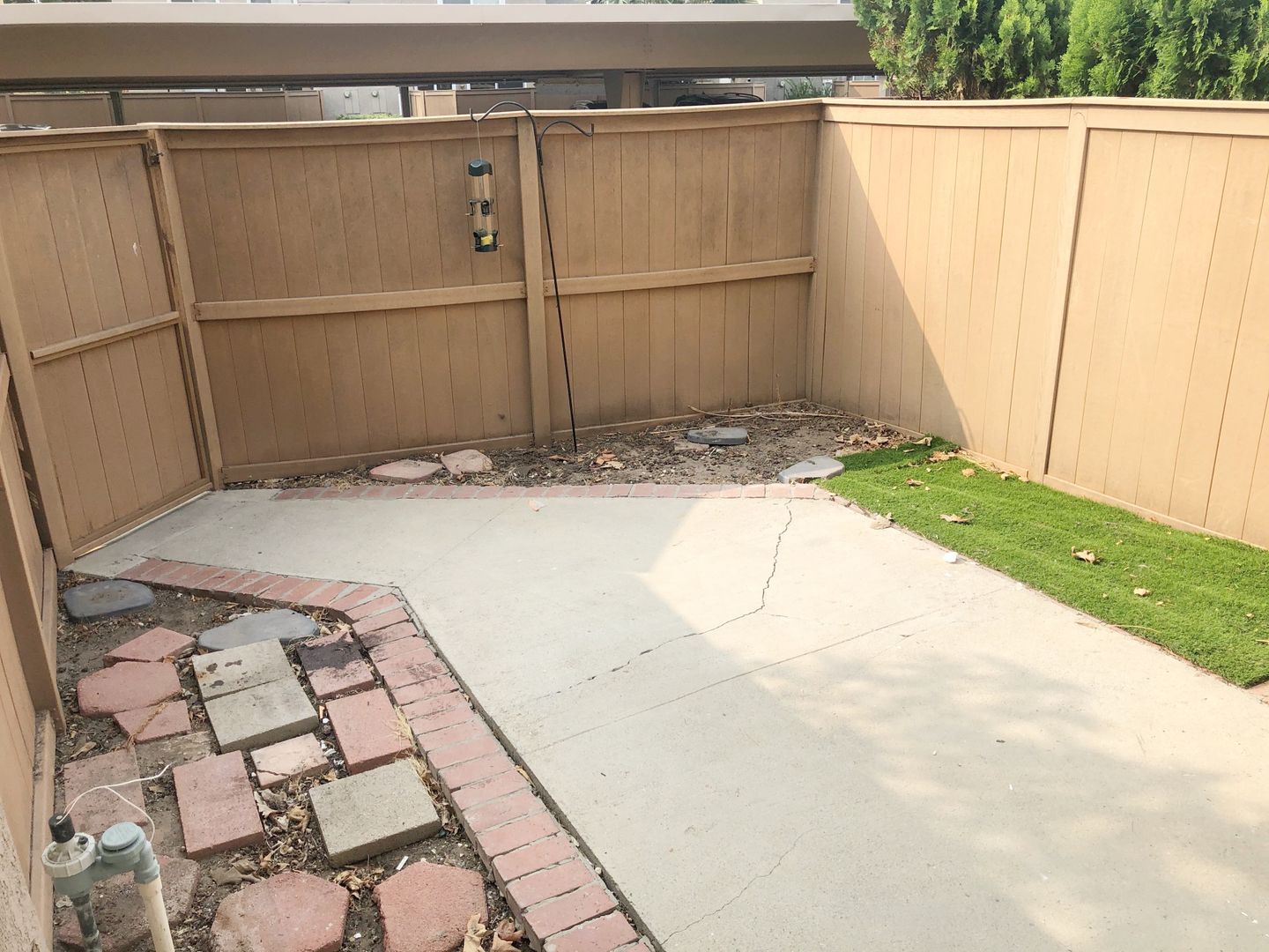 8 Hollowglen - Irvine - California - 2 bed, 1.5 bath rental property