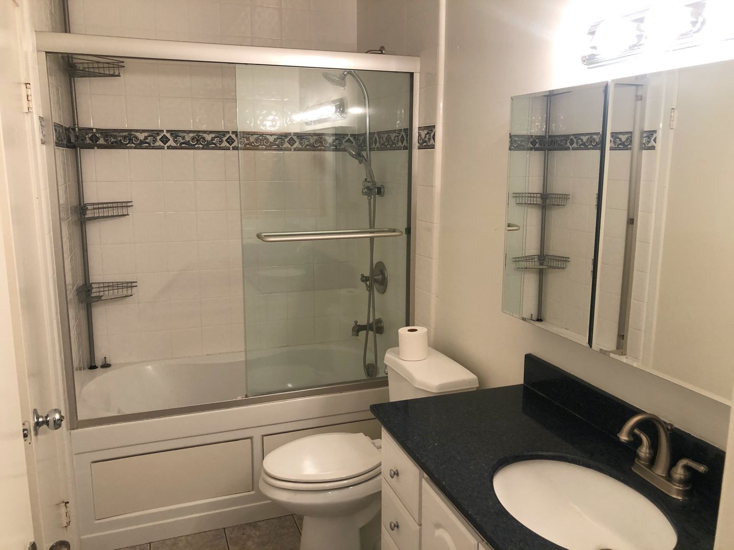 8 Hollowglen - Irvine - California - 2 bed, 1.5 bath rental property