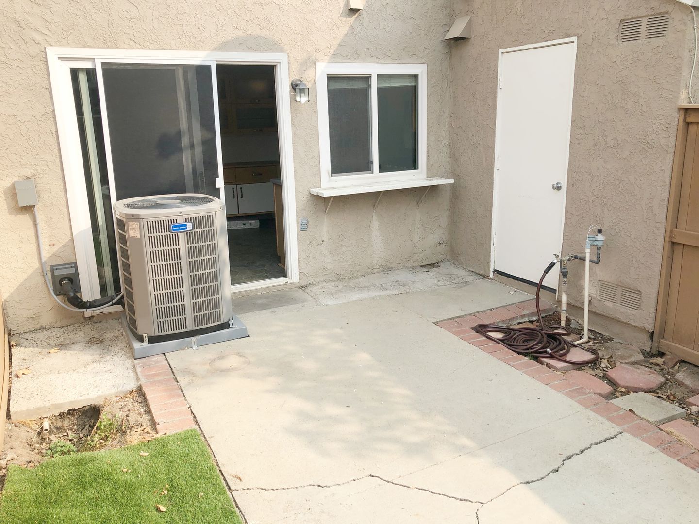 8 Hollowglen - Irvine - California - 2 bed, 1.5 bath rental property