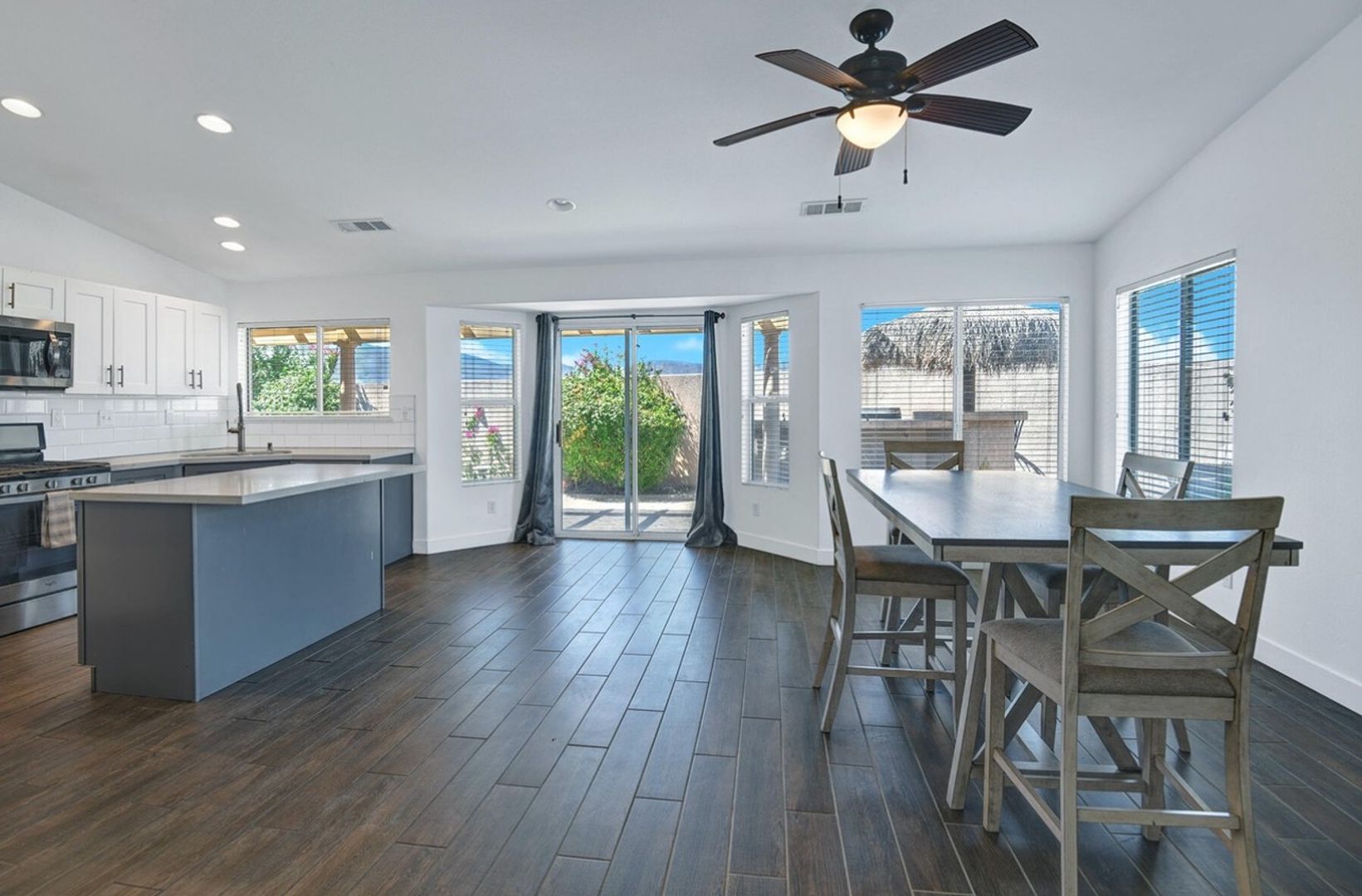 81258 Avenida Esmeralda - Indio - California - 3 bed, 2 bath rental property