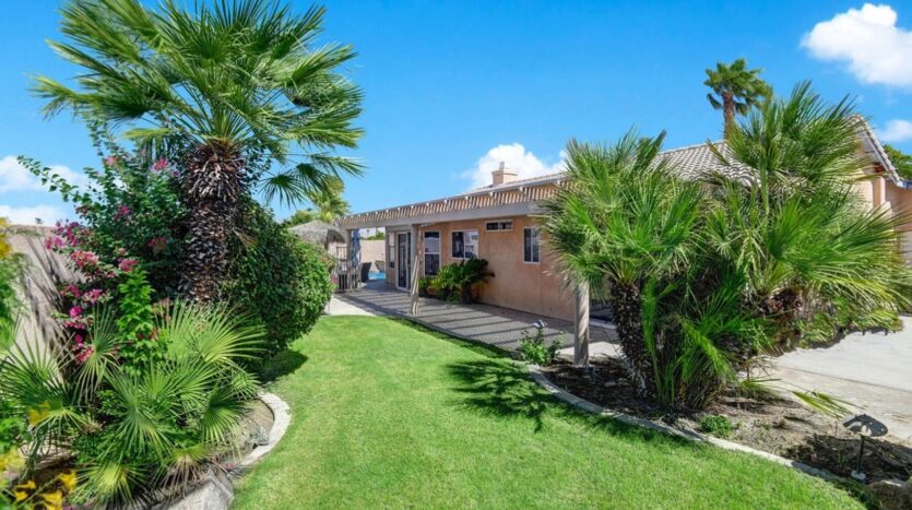 81258 Avenida Esmeralda - Indio - California - 3 bed, 2 bath rental property