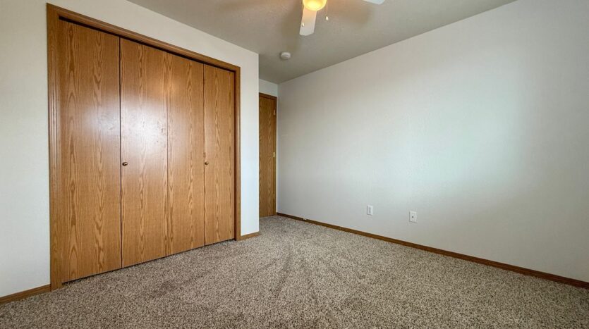 822 NE Larch Avenue - Redmond - Oregon - 3 bed, 2.5 bath rental property