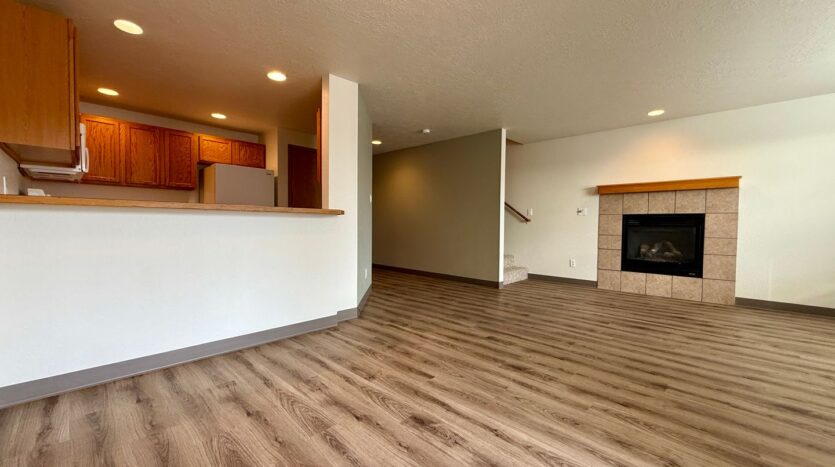 822 NE Larch Avenue - Redmond - Oregon - 3 bed, 2.5 bath rental property
