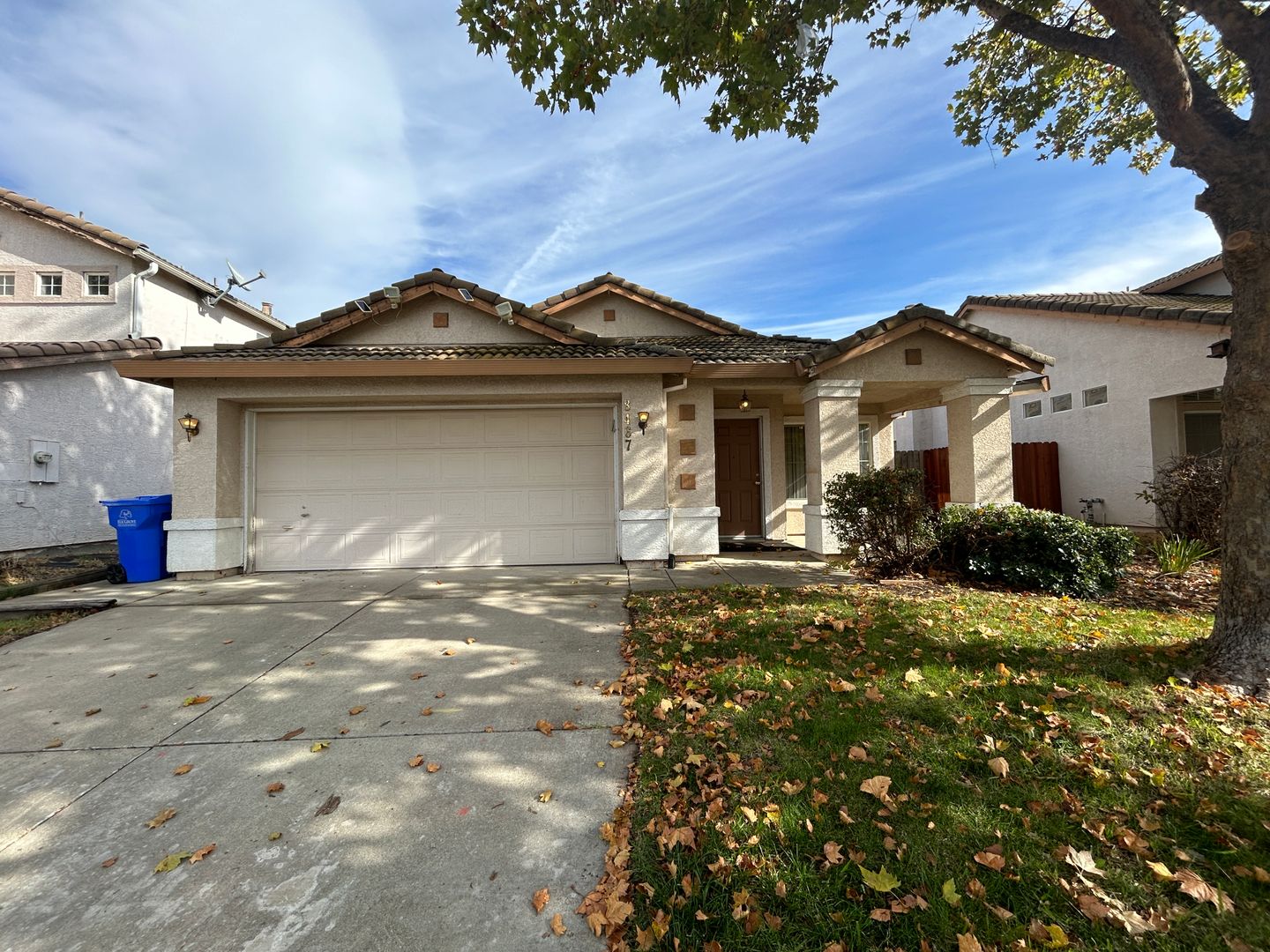 8467 Heritage Hill Drive - Elk Grove - California - 3 bed, 2 bath rental property