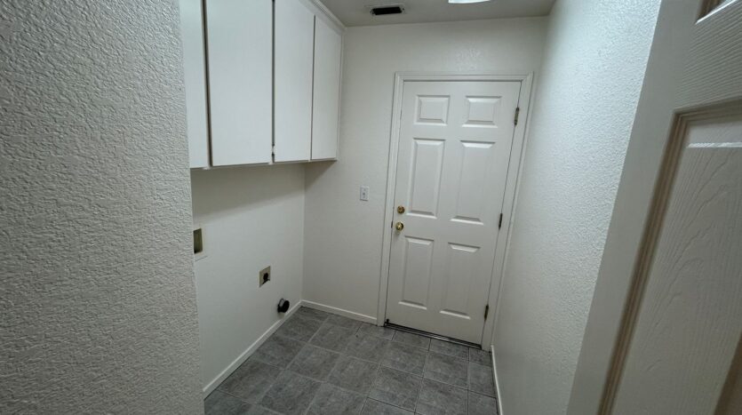 8467 Heritage Hill Drive - Elk Grove - California - 3 bed, 2 bath rental property