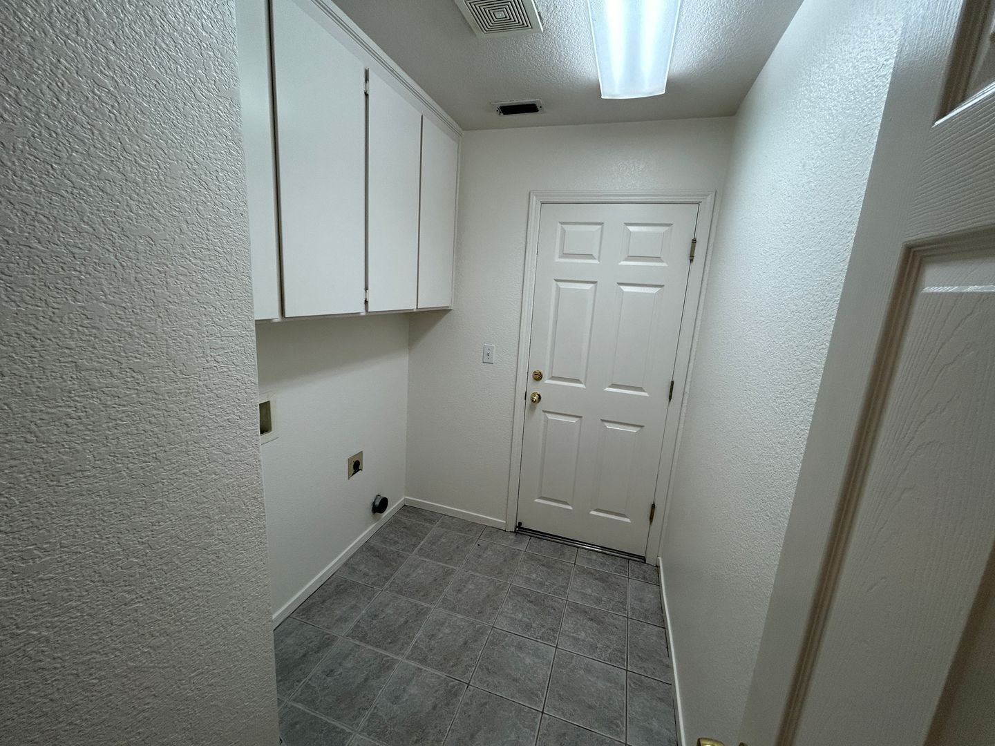 8467 Heritage Hill Drive - Elk Grove - California - 3 bed, 2 bath rental property