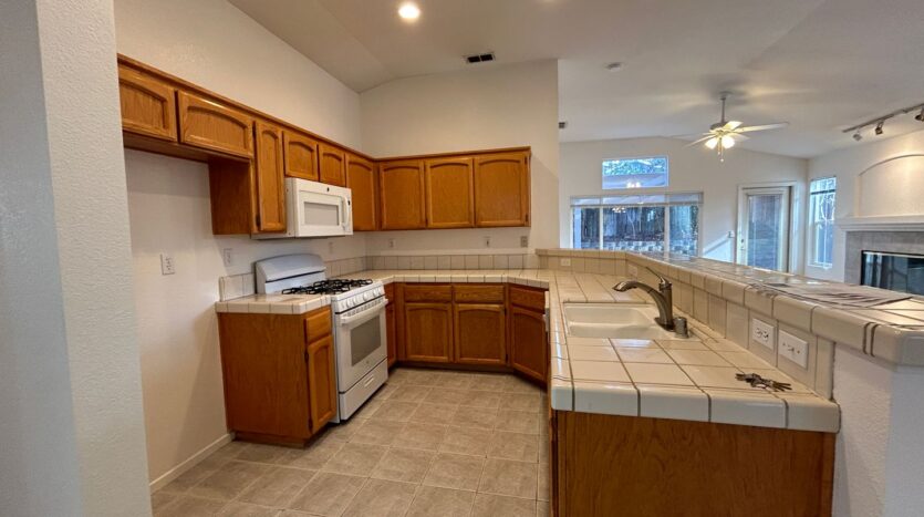 8467 Heritage Hill Drive - Elk Grove - California - 3 bed, 2 bath rental property