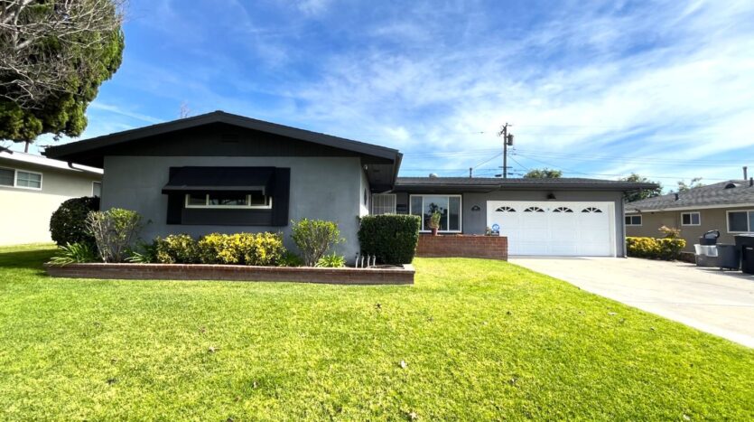 856 N Fushia Ave - Ontario - California - 3 bed, 2 bath rental property