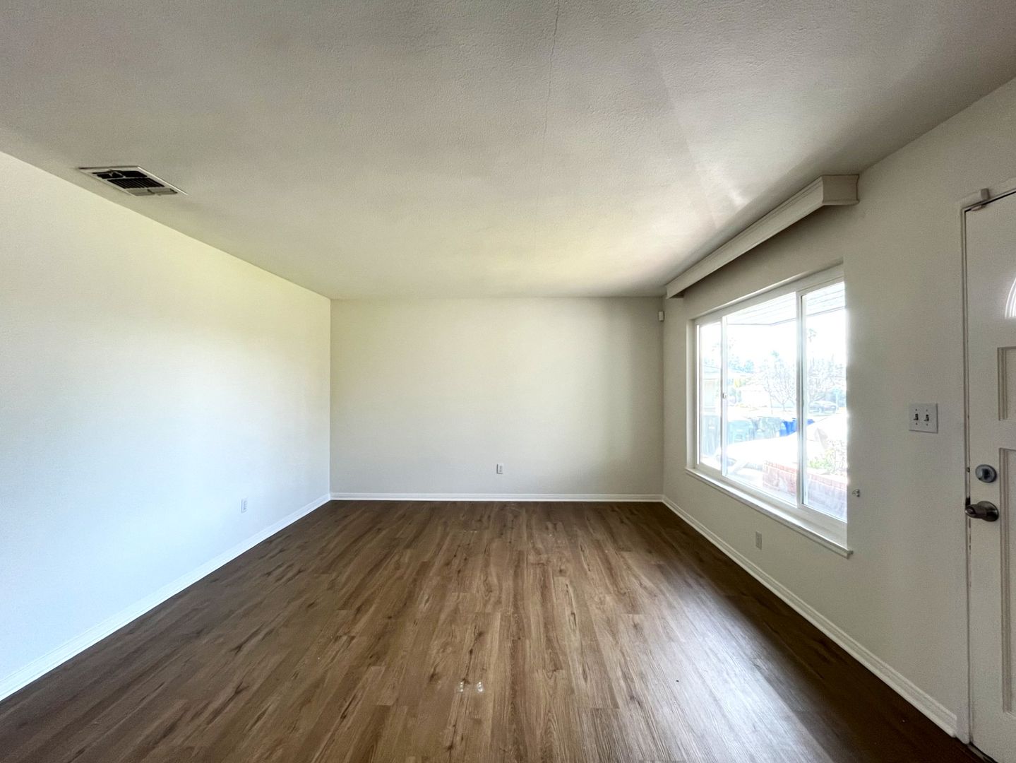 856 N Fushia Ave - Ontario - California - 3 bed, 2 bath rental property