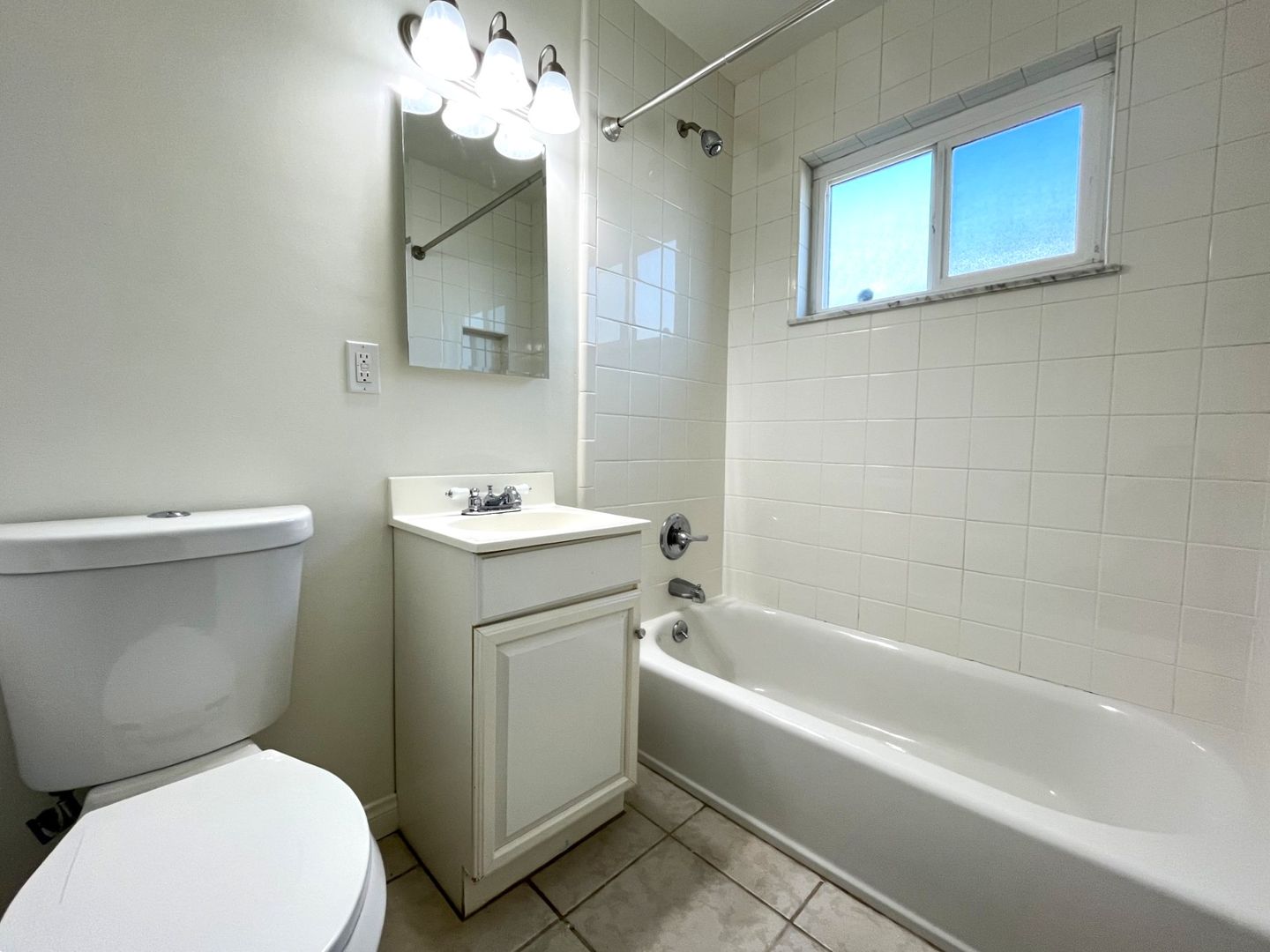 856 N Fushia Ave - Ontario - California - 3 bed, 2 bath rental property