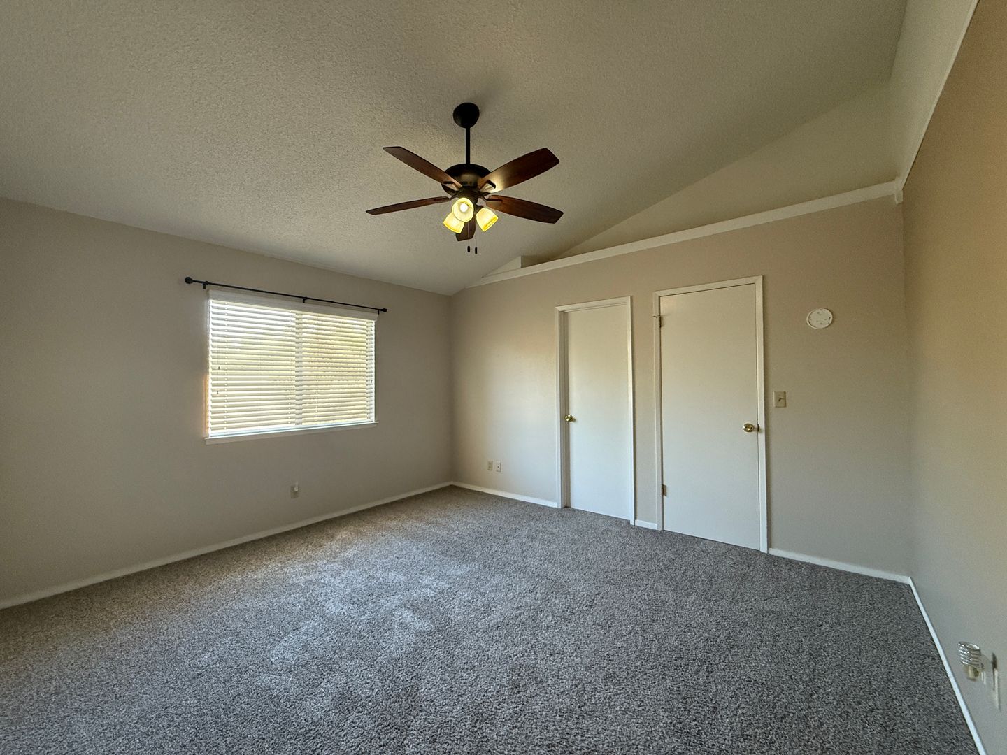 8665 N. Cedar Avenue  #130 - Fresno - California - 3 bed, 2 bath rental property