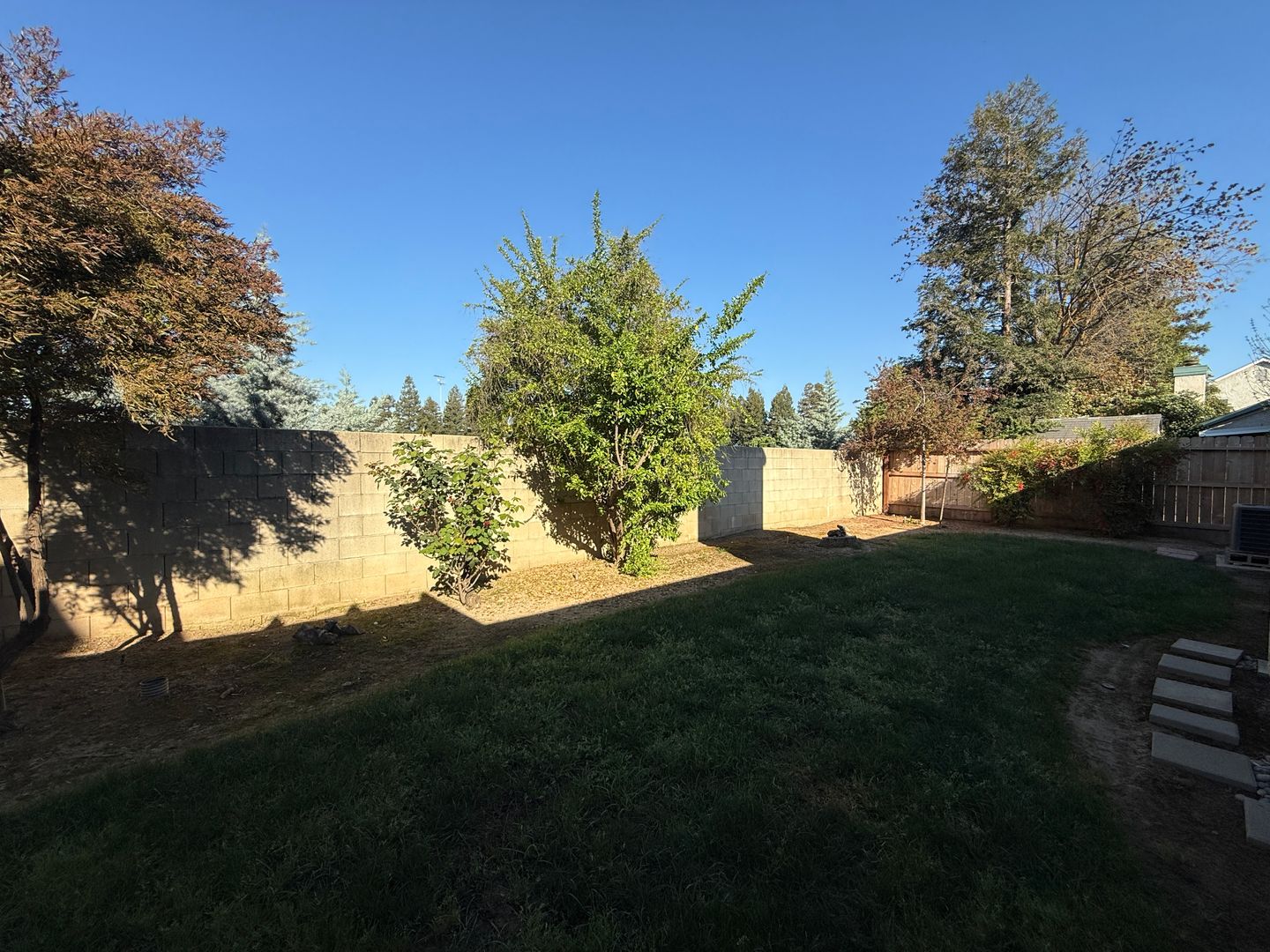 8665 N. Cedar Avenue  #130 - Fresno - California - 3 bed, 2 bath rental property