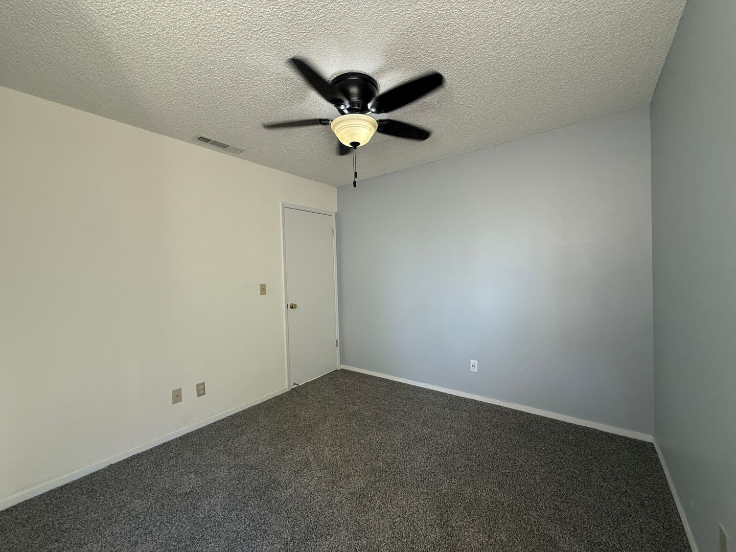8665 N. Cedar Avenue  #130 - Fresno - California - 3 bed, 2 bath rental property
