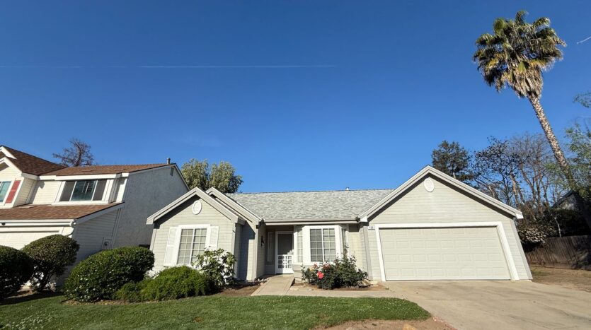 8665 N. Cedar Avenue  #130 - Fresno - California - 3 bed, 2 bath rental property