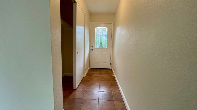 882 NW Florence   - Gresham - Oregon - 2 bed, 1 bath rental property