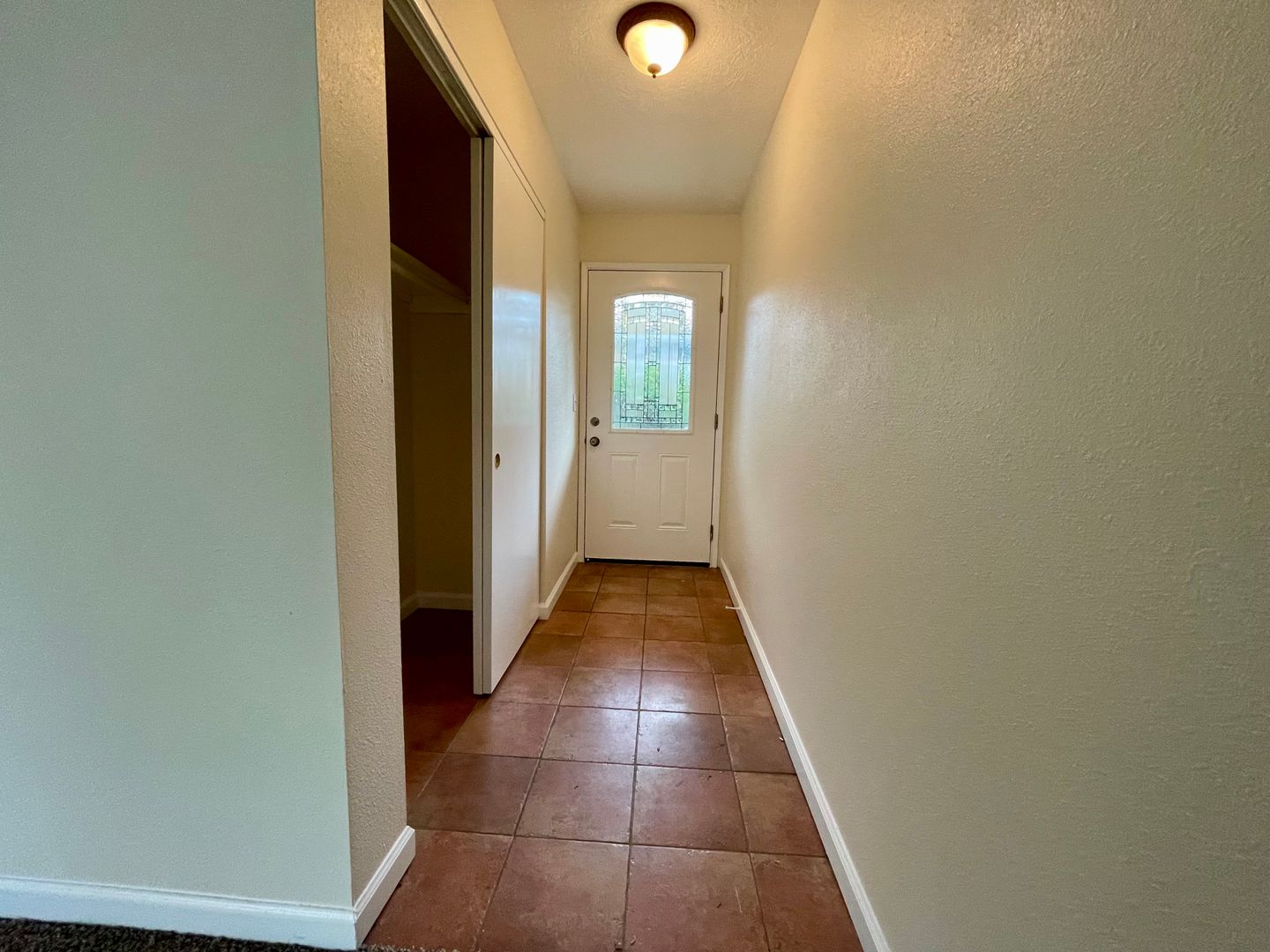 882 NW Florence   - Gresham - Oregon - 2 bed, 1 bath rental property