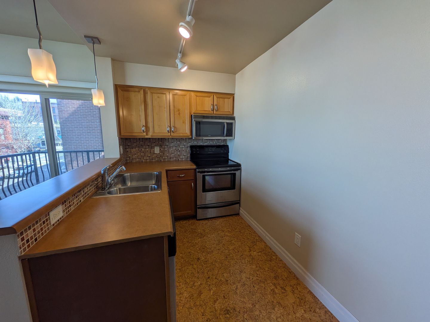910 Harris Ave #301 - Bellingham - Washington - 1 bed, 1 bath rental property
