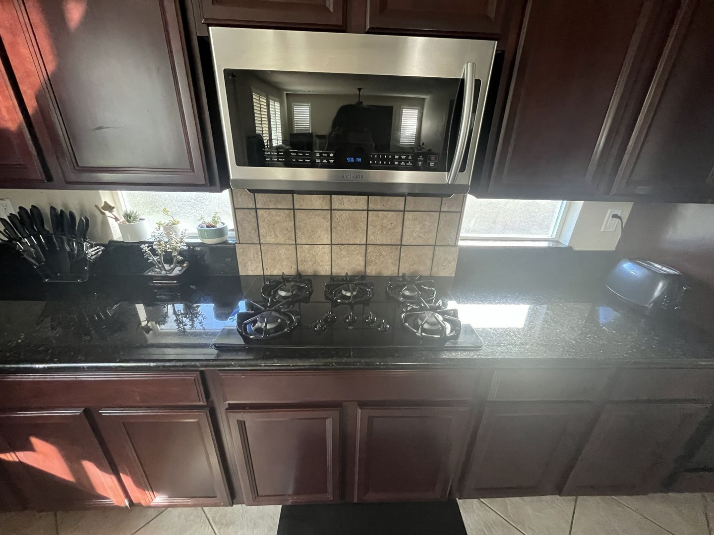 9308 Pascal Way - Elk Grove - California - 4 bed, 3 bath rental property