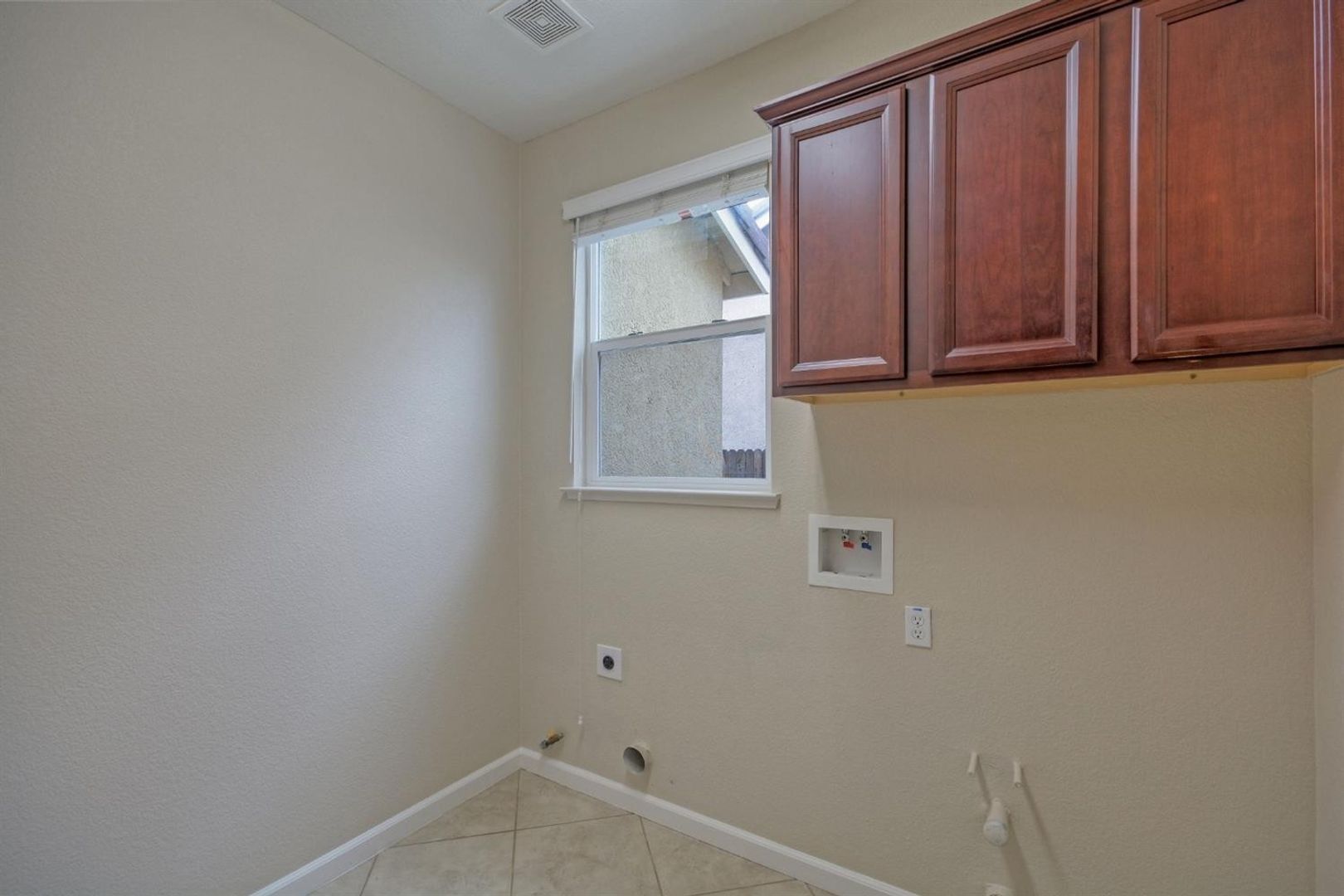 9308 Pascal Way - Elk Grove - California - 4 bed, 3 bath rental property