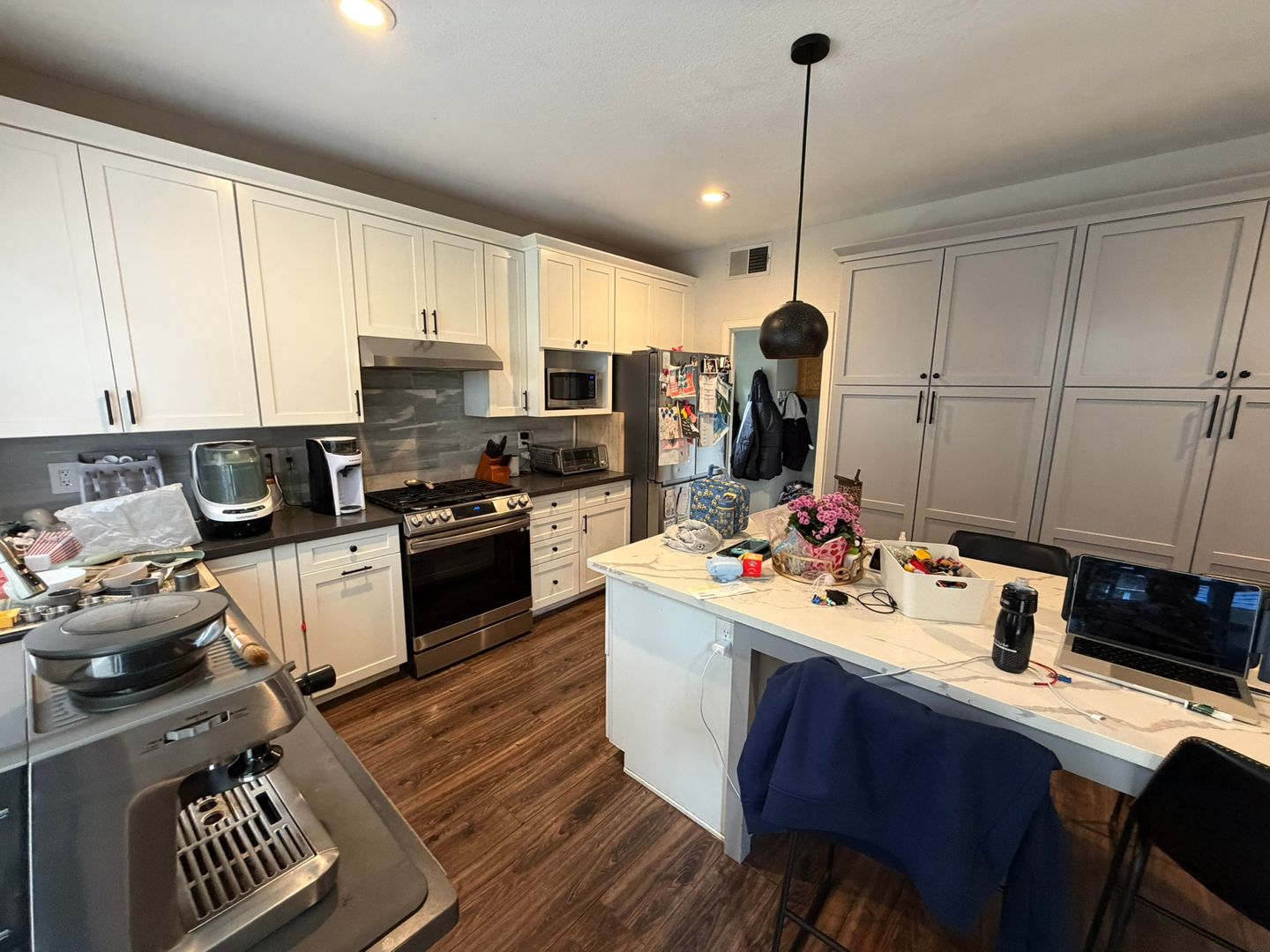 9448 Cedarview Way  - Elk Grove - California - 4 bed, 3 bath rental property