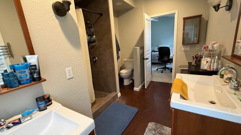 9448 Cedarview Way  - Elk Grove - California - 4 bed, 3 bath rental property