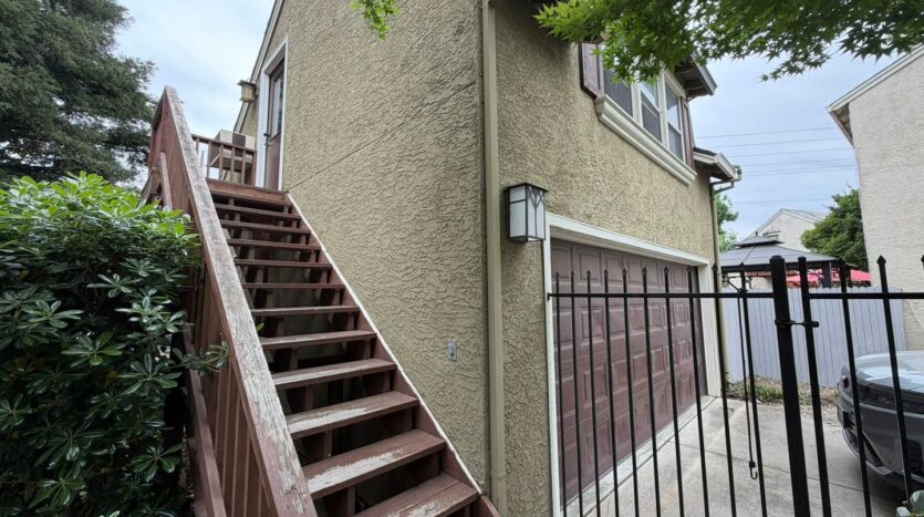 9448 Cedarview Way  - Elk Grove - California - 4 bed, 3 bath rental property