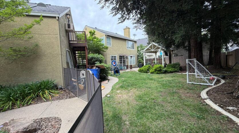 9448 Cedarview Way  - Elk Grove - California - 4 bed, 3 bath rental property