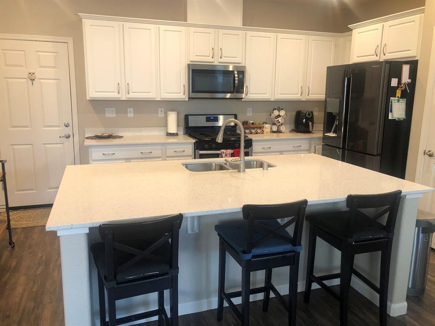 9984 Fan Shell Lane - Elk Grove - California - 3 bed, 2 bath rental property