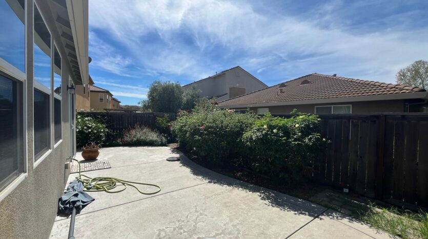 9984 Fan Shell Lane - Elk Grove - California - 3 bed, 2 bath rental property