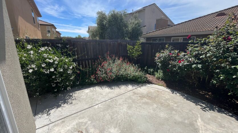 9984 Fan Shell Lane - Elk Grove - California - 3 bed, 2 bath rental property