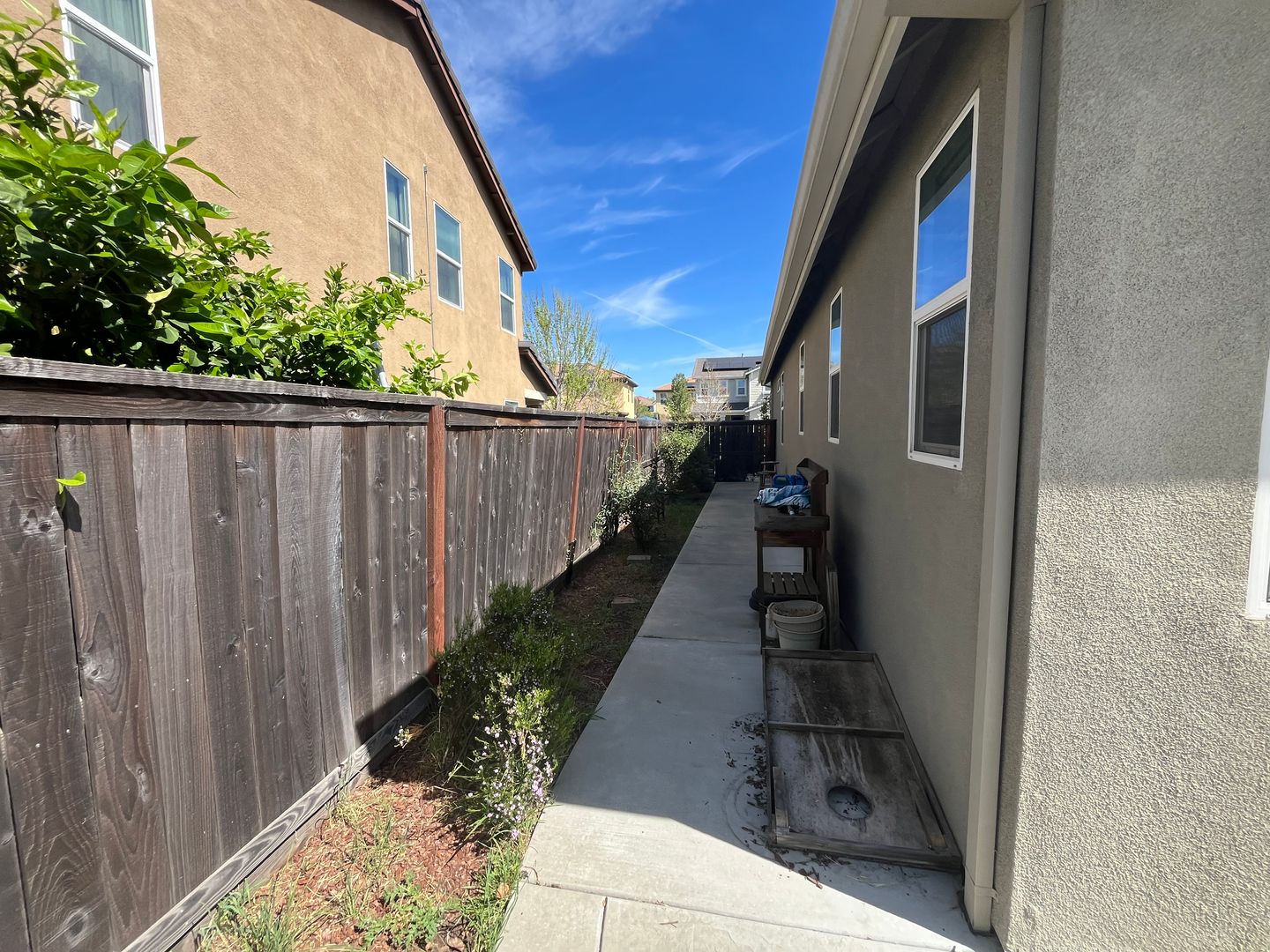 9984 Fan Shell Lane - Elk Grove - California - 3 bed, 2 bath rental property