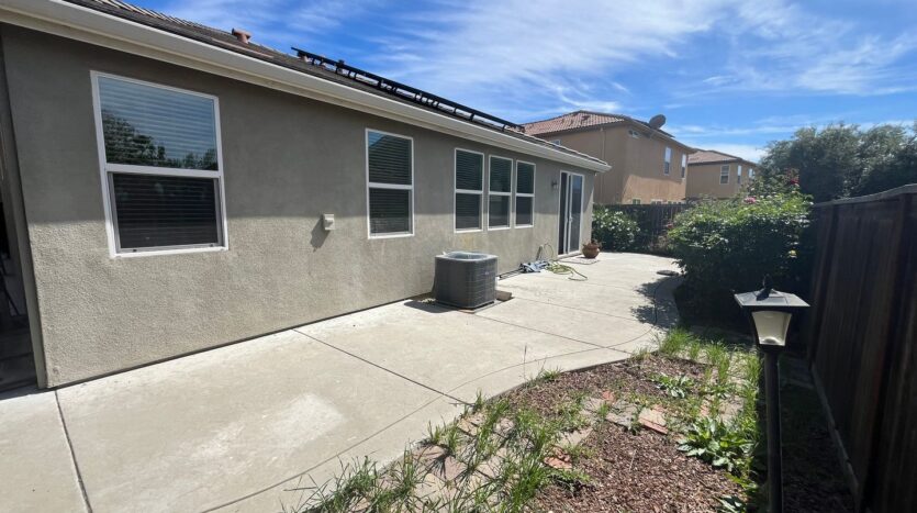 9984 Fan Shell Lane - Elk Grove - California - 3 bed, 2 bath rental property