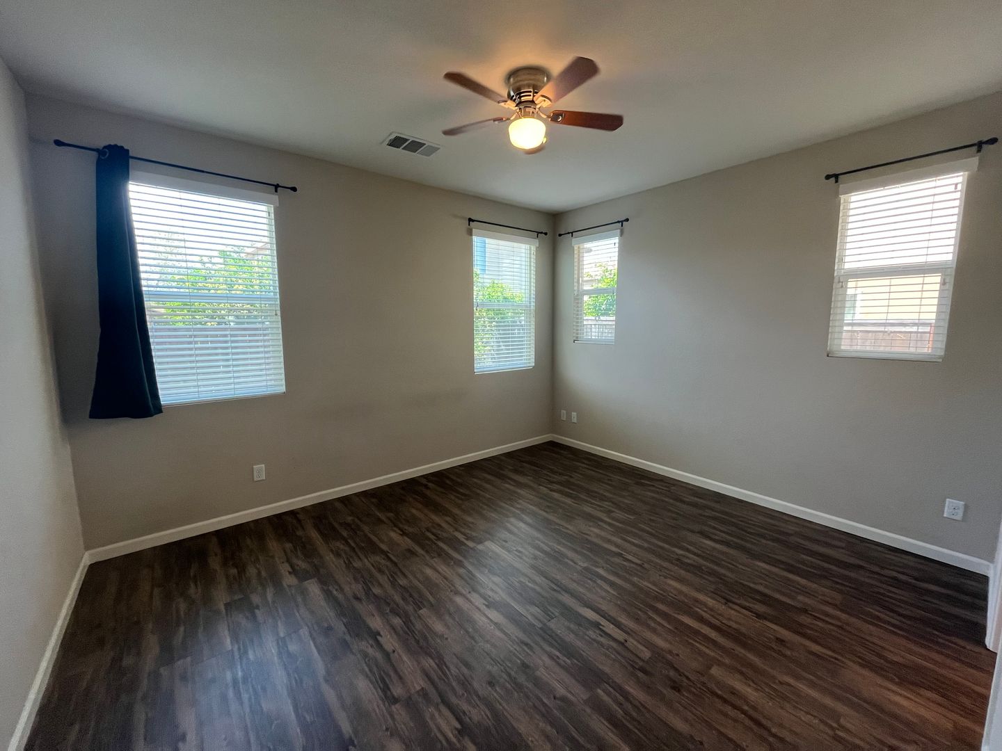 9984 Fan Shell Lane - Elk Grove - California - 3 bed, 2 bath rental property