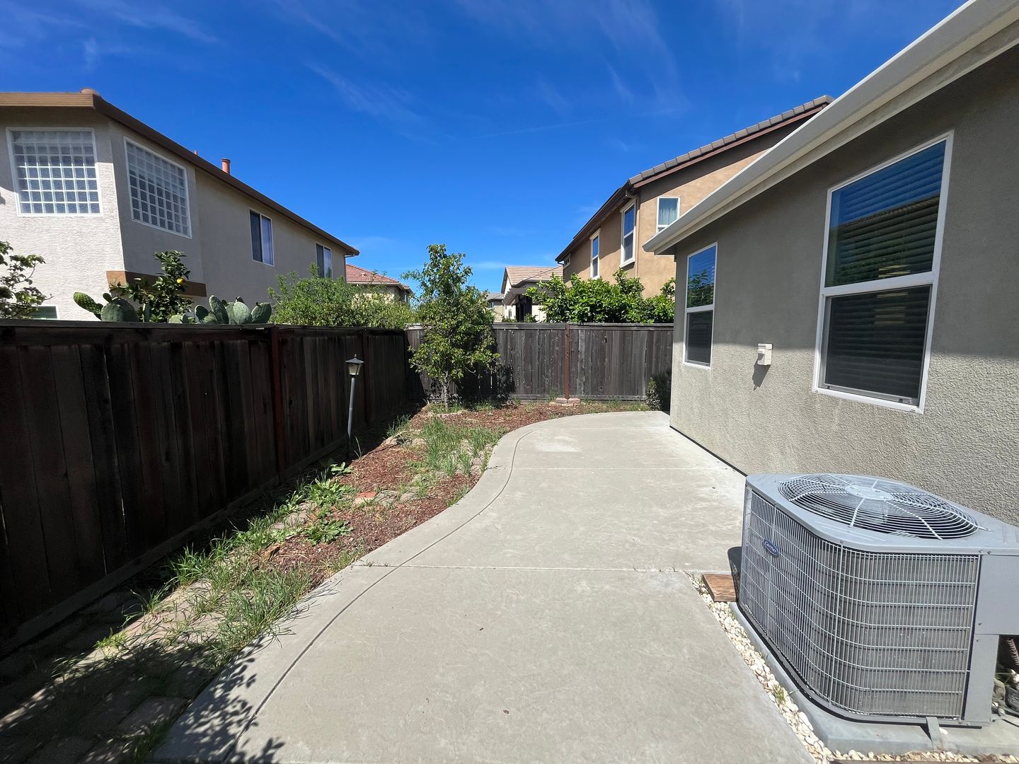 9984 Fan Shell Lane - Elk Grove - California - 3 bed, 2 bath rental property