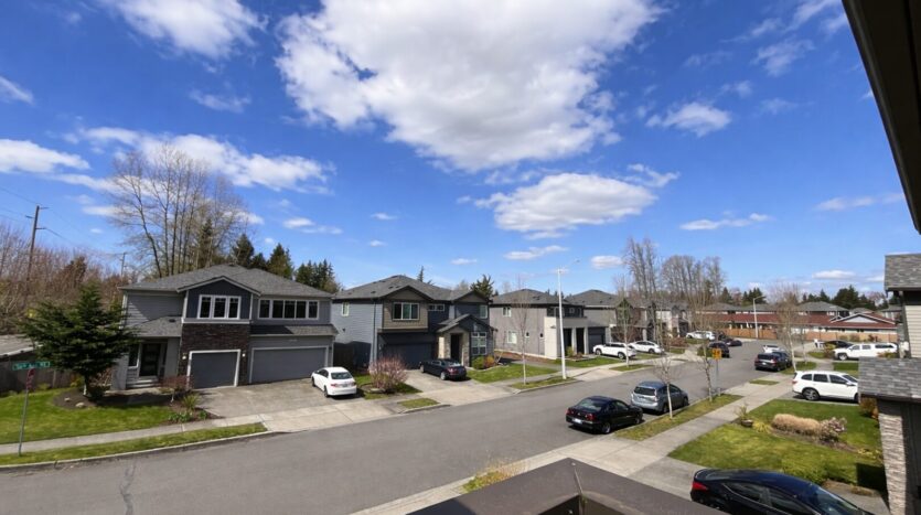 10035 56th Ave NE - Marysville - Washington - 4 bed, 2.5 bath rental property