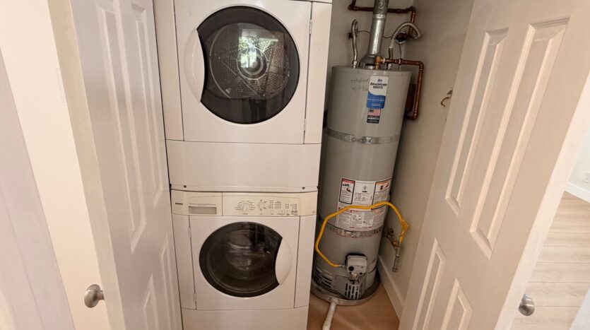 10121 Craft Lane - Cupertino - California - 2 bed, 1 bath rental property