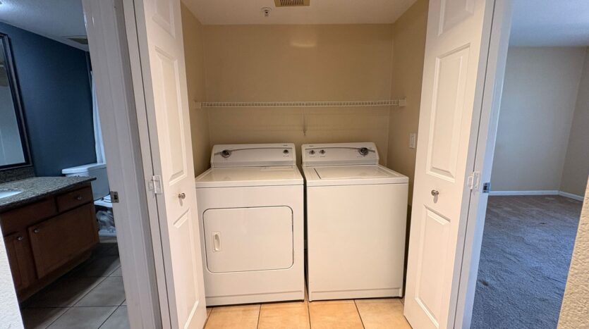 1020 La Terraza Cir 306 - Corona - California - 1 bed, 1 bath rental property