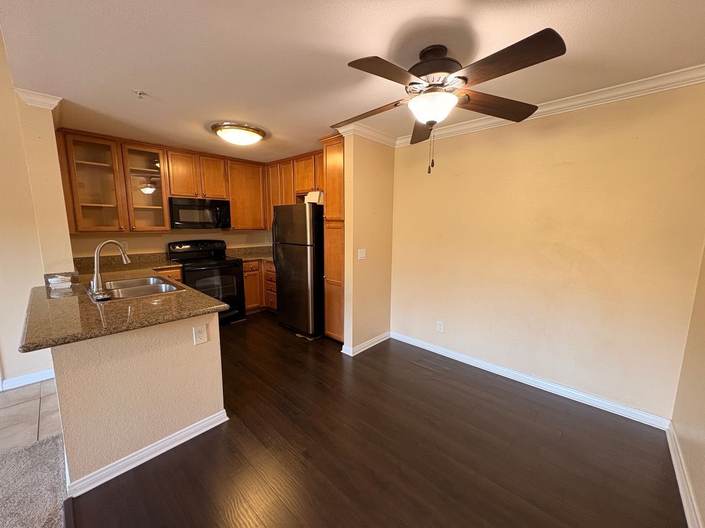 1020 La Terraza Cir 306 - Corona - California - 1 bed, 1 bath rental property