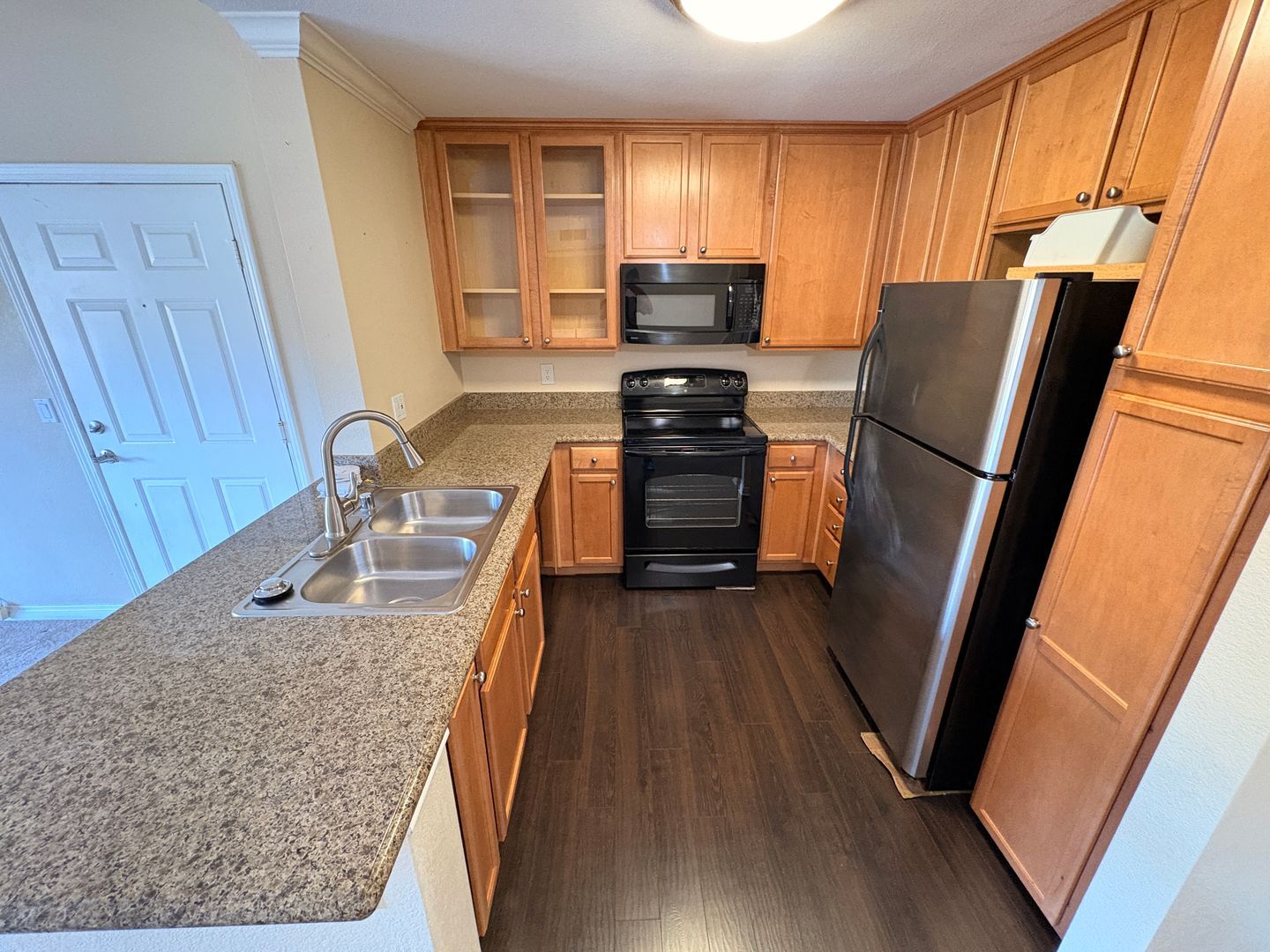 1020 La Terraza Cir 306 - Corona - California - 1 bed, 1 bath rental property