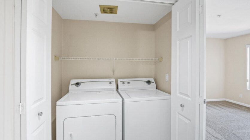 1020 La Terraza Cir 306 - Corona - California - 1 bed, 1 bath rental property