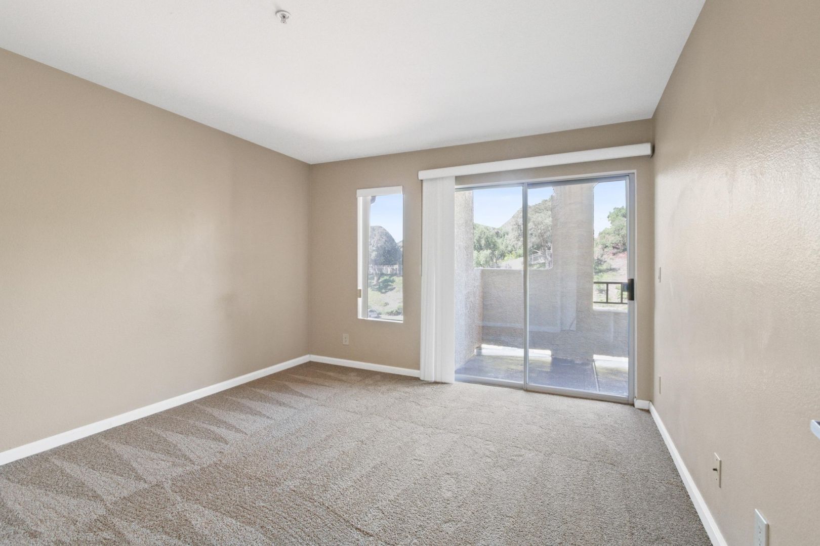 1020 La Terraza Cir 306 - Corona - California - 1 bed, 1 bath rental property